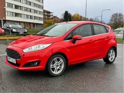 Begagnad 2017 Ford Fiesta Titanium Halvkombi | 114 900 kr (Superpris)