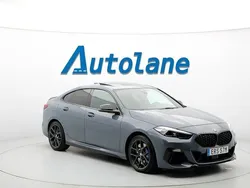 Mörkgrå Begagnad 2020 BMW M235 M Performance Sedan | 389 900 kr (Marknadspris)