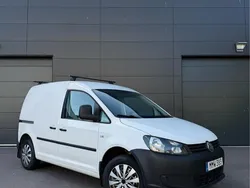 Vit Begagnad 2015 VW Caddy Minibuss | 57 900 kr (Marknadspris)