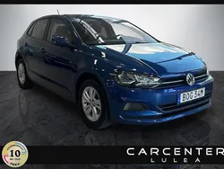Mörkblå Begagnad 2019 VW Polo Halvkombi | 144 900 kr (Marknadspris)