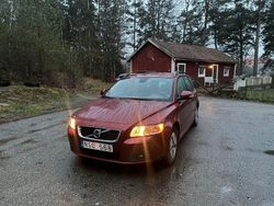 Begagnad 2011 Volvo V50 Kombi | 36 800 kr (Marknadspris)