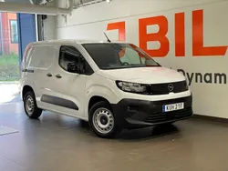 Vit (vit kaolin) Ny 2024 Opel Combo Minibuss | 318 625 kr (Superpris)