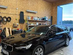 Svart Begagnad 2018 Volvo V90 Kinetic Kombi | 179 900 kr (Marknadspris)