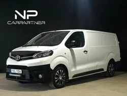 Vit Begagnad 2017 Toyota Proace Van | 154 900 kr (Marknadspris)