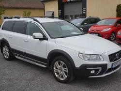 Vit Begagnad 2015 Volvo XC70 Momentum SUV | 149 900 kr (Marknadspris)
