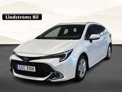 Vit Begagnad 2025 Toyota Corolla Style Kombi | 359 000 kr (Lite dyr)