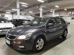 Grå Begagnad 2010 Kia Ceed EX Halvkombi | 59 900 kr (Bra pris)