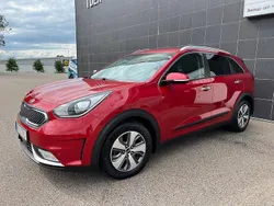 Röd Begagnad 2019 Kia Niro SUV | 139 000 kr (Bra pris)