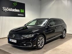 Svart Begagnad 2020 VW Passat GTE Kombi | 229 900 kr (Marknadspris)
