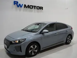 Silver Begagnad 2016 Hyundai Ioniq Comfort Sedan | 139 800 kr (Marknadspris)