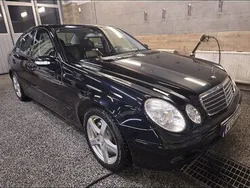 Svart Begagnad 2005 Mercedes E350 Classic Sedan | 48 500 kr