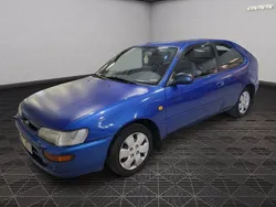Blå Begagnad 1997 Toyota Corolla Halvkombi | 24 900 kr