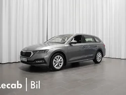 Grå (graphite grey metallic) Begagnad 2024 Skoda Octavia Kombi | 284 500 kr (Bra pris)