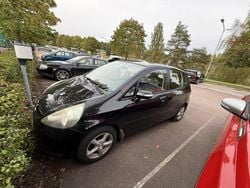 Svart Begagnad 2008 Honda Jazz Halvkombi | 13 000 kr (Marknadspris)