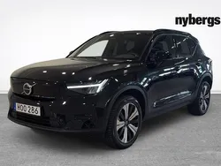 Svart Begagnad 2023 Volvo XC40 Core SUV | 349 000 kr