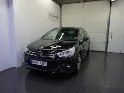 Svart Begagnad 2013 Citroën DS4 Halvkombi | 94 900 kr