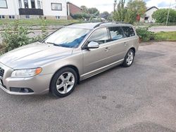 Brun Begagnad 2012 Volvo V70 Momentum Kombi | 67 500 kr (Marknadspris)