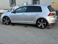 Silver Begagnad 2014 VW Golf VII Halvkombi | 130 000 kr (Marknadspris)