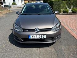 Grå Begagnad 2015 VW Golf VII Halvkombi | 74 999 kr (Bra pris)