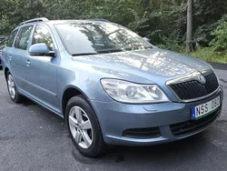 Grå Begagnad 2011 Skoda Octavia Ambiente Kombi | 35 000 kr (Bra pris)