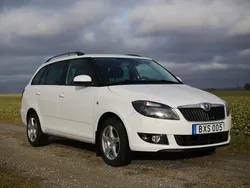 Vit Begagnad 2014 Skoda Fabia Ambiente Kombi | 85 000 kr (Marknadspris)