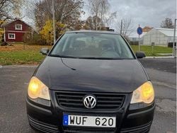 Grå Begagnad 2006 VW Polo Halvkombi | 23 000 kr (Bra pris)