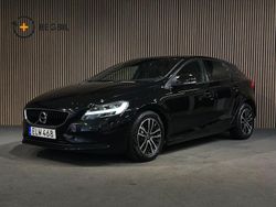 Svart Begagnad 2017 Volvo V40 Momentum Kombi | 124 900 kr (Marknadspris)