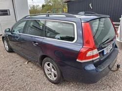 Blå Begagnad 2015 Volvo V70 Momentum Kombi | 135 000 kr (Marknadspris)