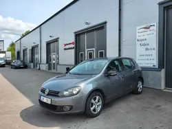 Grå Begagnad 2011 VW Golf Halvkombi | 49 900 kr (Marknadspris)