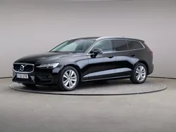 Svart Begagnad 2021 Volvo V60 Momentum Kombi | 259 000 kr (Bra pris)