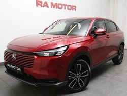 Premium crystal red Ny 2025 Honda HR-V Elegance SUV | 339 900 kr (Marknadspris)