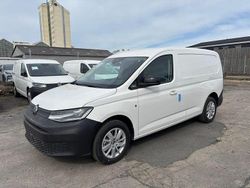 Vit Ny 2025 VW Caddy Maxi Minibuss | 449 900 kr (Lite dyr)