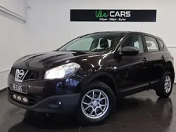 Lila Begagnad 2012 Nissan Qashqai SUV | 99 900 kr (Marknadspris)