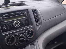 Svart Begagnad 2010 Nissan NV200 Van | 30 000 kr (Bra pris)