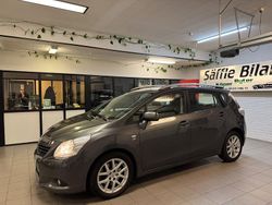Mörkgrå Begagnad 2010 Toyota Verso Minibuss | 74 900 kr (Marknadspris)
