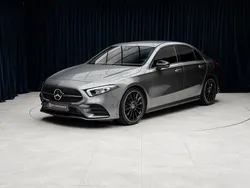 Mörkgrå Begagnad 2020 Mercedes A180 AMG Sedan | 269 900 kr (Marknadspris)