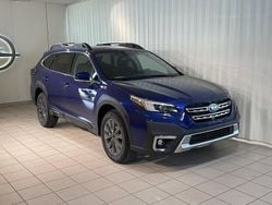 Blå Begagnad 2024 Subaru Outback SUV | 451 800 kr (Marknadspris)