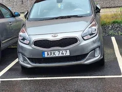 Grå Begagnad 2014 Kia Carens Minibuss | 45 000 kr (Superpris)