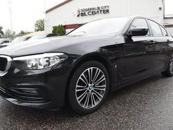 Svart Begagnad 2019 BMW 530e iPerformance Sedan | 254 900 kr (Marknadspris)