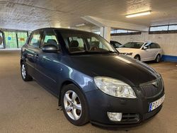 Mörkgrå Begagnad 2007 Skoda Fabia Halvkombi | 49 000 kr (Marknadspris)