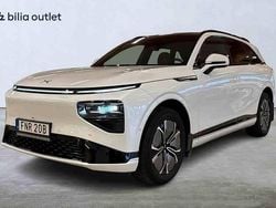 Vit Begagnad 2023 XPENG G9 SUV | 579 900 kr