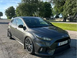 Grå Begagnad 2016 Ford Focus RS Halvkombi | 269 800 kr