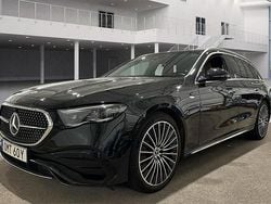 Svart Begagnad 2025 Mercedes E300 AMG line Kombi | 649 000 kr (Superpris)