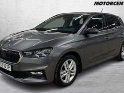 Grå Begagnad 2022 Skoda Fabia Style Halvkombi | 209 000 kr (Marknadspris)