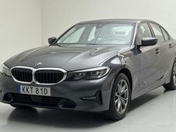 Grå Begagnad 2021 BMW 320 Shadowline Sedan | 264 800 kr (Bra pris)