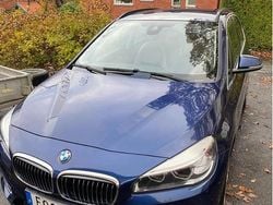 Blå Begagnad 2015 BMW 220 Active Tourer Luxury Line Minibuss | 155 000 kr (Marknadspris)