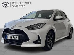 Vit Begagnad 2020 Toyota Yaris Hybrid Active Halvkombi | 209 900 kr (Lite dyr)