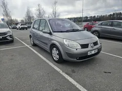 Grå Begagnad 2004 Renault Scénic II Minibuss | 17 000 kr (Marknadspris)