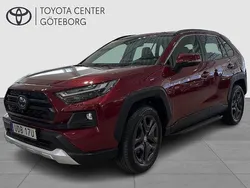 Röd Begagnad 2022 Toyota RAV4 Hybrid SUV | 384 900 kr (Bra pris)