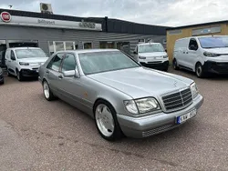 Ljusgrå Begagnad 1996 Mercedes S280 Sedan | 129 900 kr